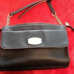 LIZ CLAIBORNE CROSS BODY